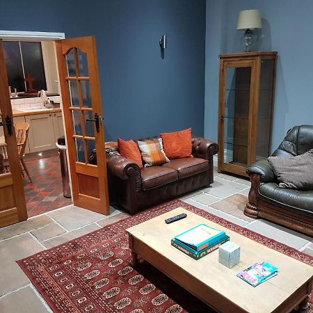 Renovated Church Close To The Beach Llanelli Chambre photo