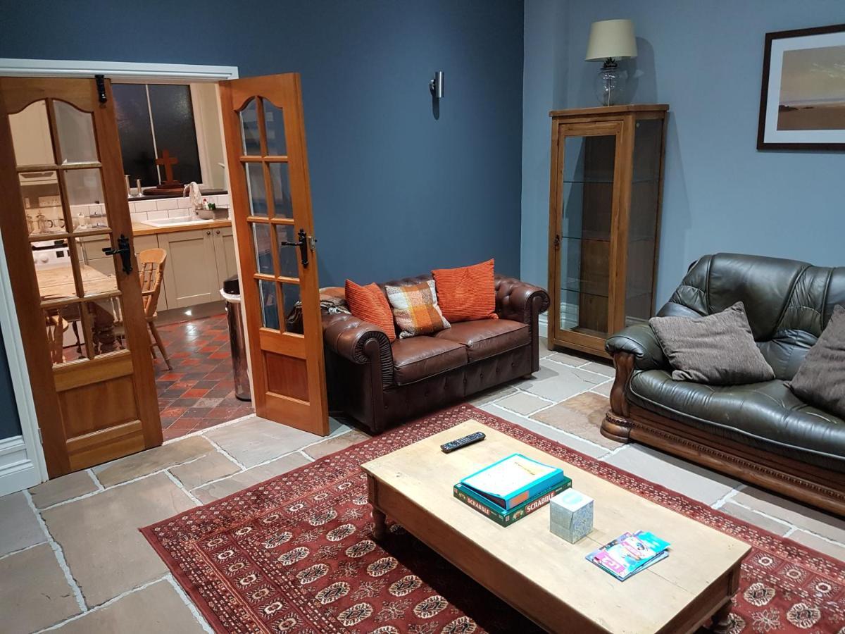 Renovated Church Close To The Beach Llanelli Chambre photo